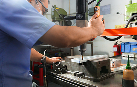 精（jīng）密零件加工如何預（yù）防磨損