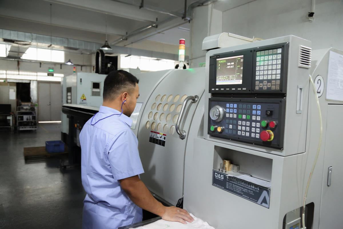 cnc加工中心振動的（de）原因有哪（nǎ）些呢？